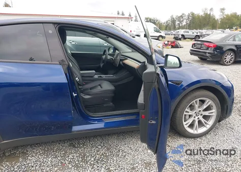 2022 Tesla Model Y Long Range Dual Motor All-Wheel Drive from USA, damaged, VIN 7SAYGDEE9NF346683